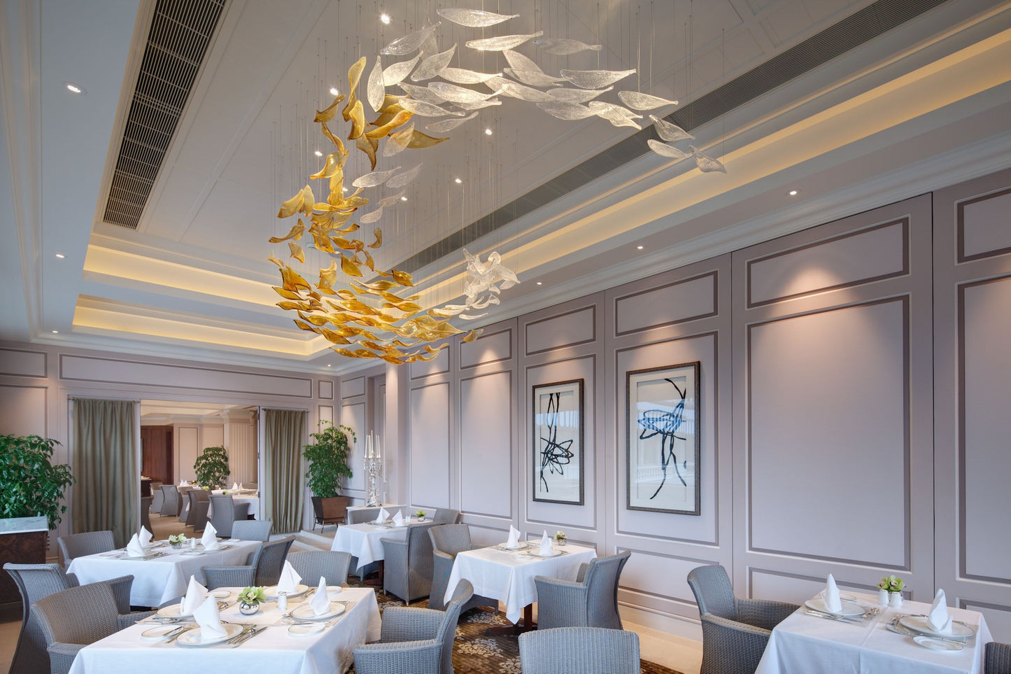 Fabricante de candelabros de cristal de arte creativo de gran tamaño para restaurante y bar de hotel Villa