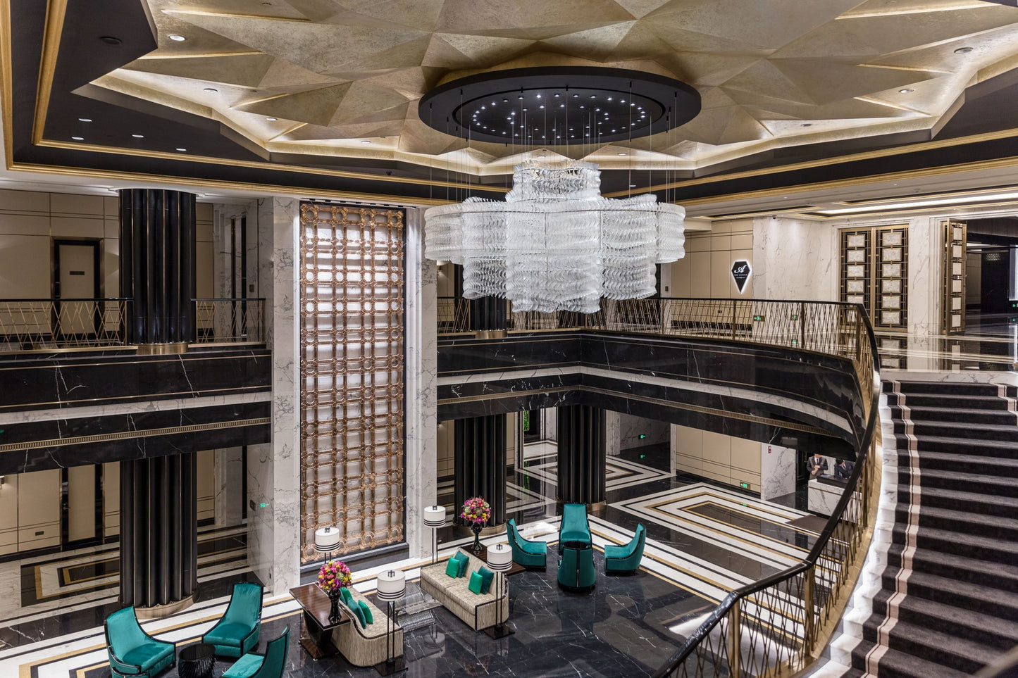 The hotel lobby is not a lobby crystal chandelier