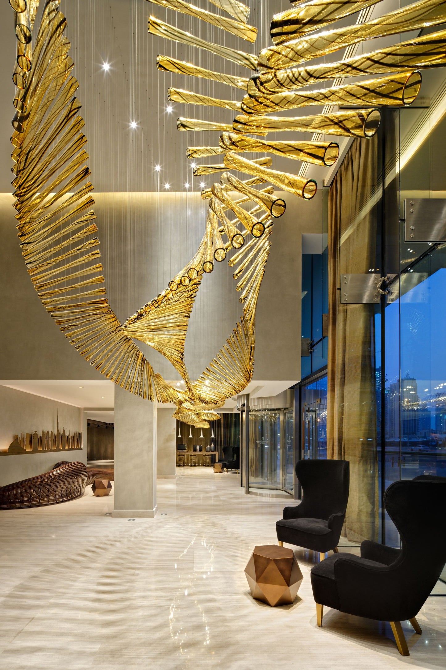 The hotel lobby banquet hall is not a lobby crystal chandelier