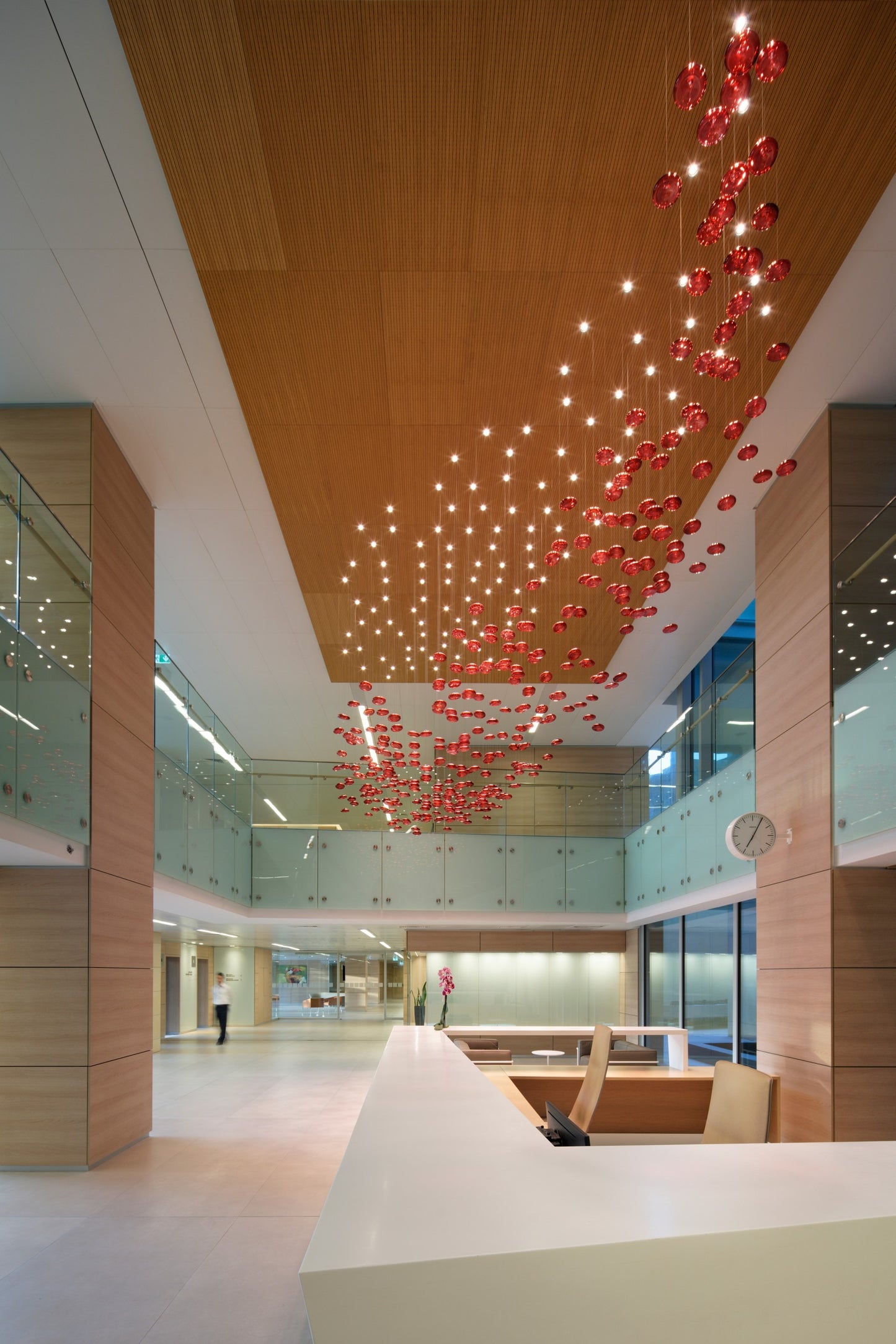 The hotel lobby banquet hall is not a lobby crystal chandelier